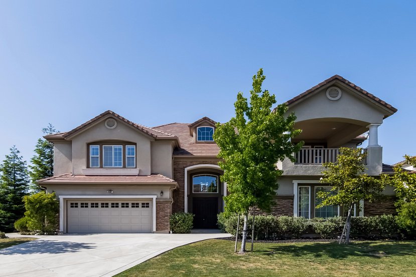 301 Sudbury Ct LURE Fine Real Estate