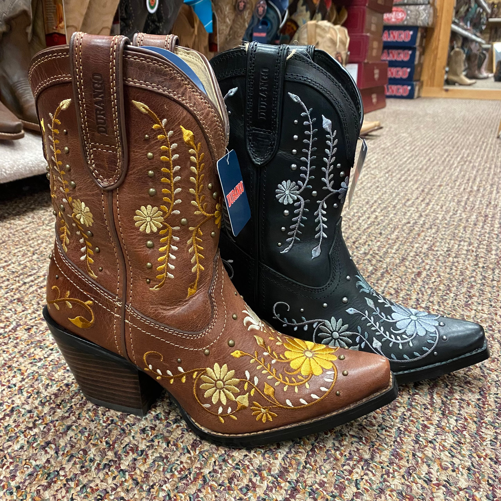 SPECIALS/NEW ARRIVALS Double J Western Store