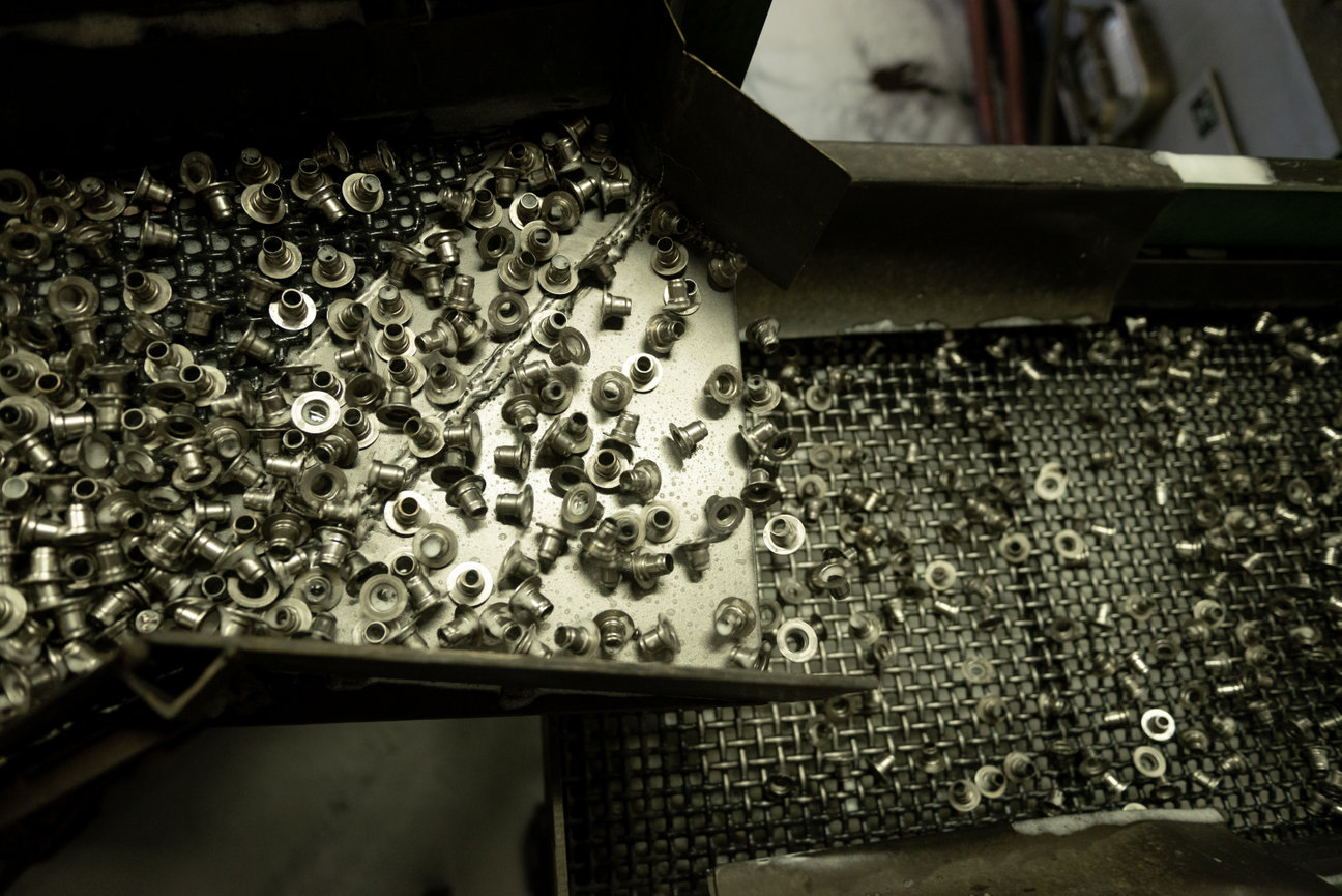 VIBRATORY FINISHING Rapids Tumble Finish